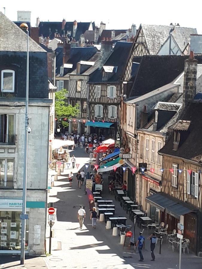 Apartmán Saint Bonnet Bourges Exteriér fotografie